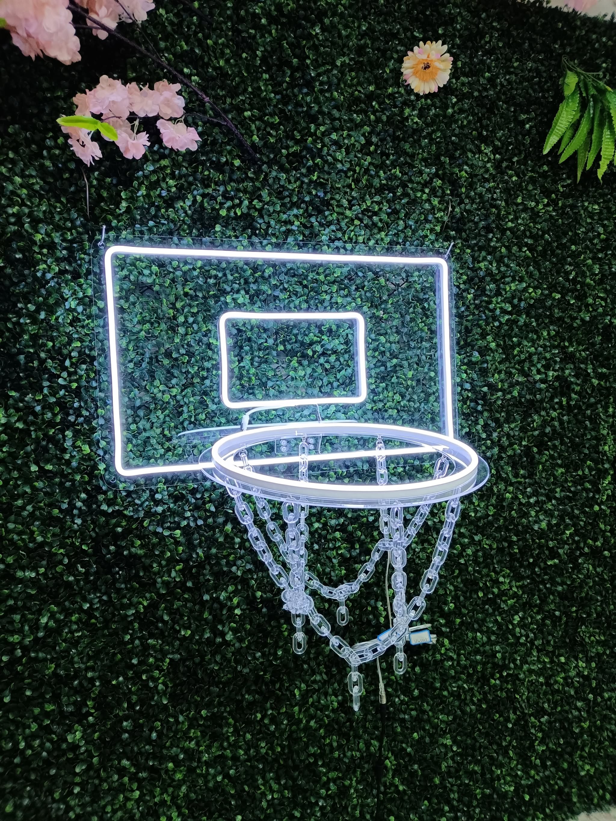 Slam Glow – LED Basketball Hoop Wall Art