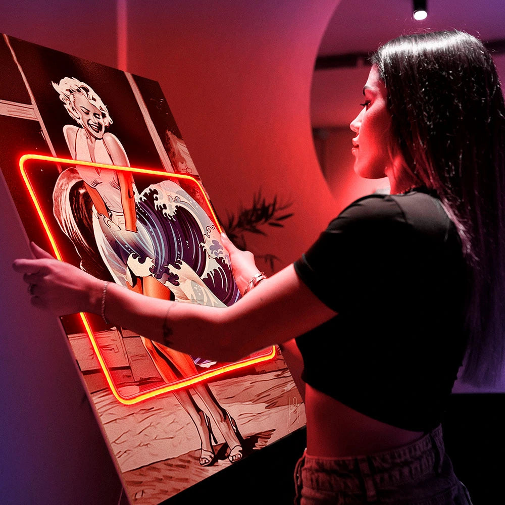 Marilyn Wave Kanagawa | Led Wall Art
