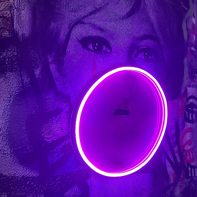 Brigitte Bardot Bubble V.2 | Led Wall Art - LEDMansion | Led Wall Art