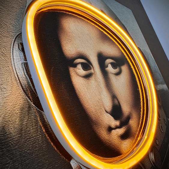 Gioconda Astronaut | Led Wall Art - LEDMansion | Led Wall Art